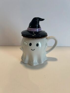 Cute Ghost Mug with Witch Hat Lid - White & Black